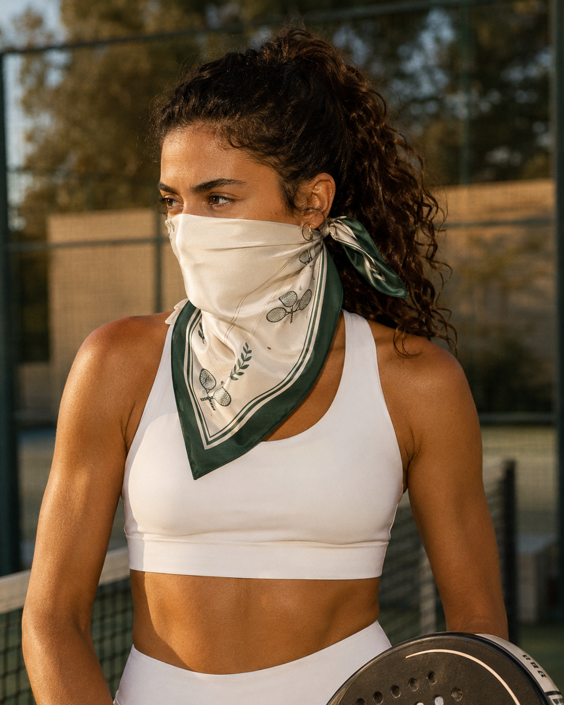 Green Court Bandana mankenli kullanım